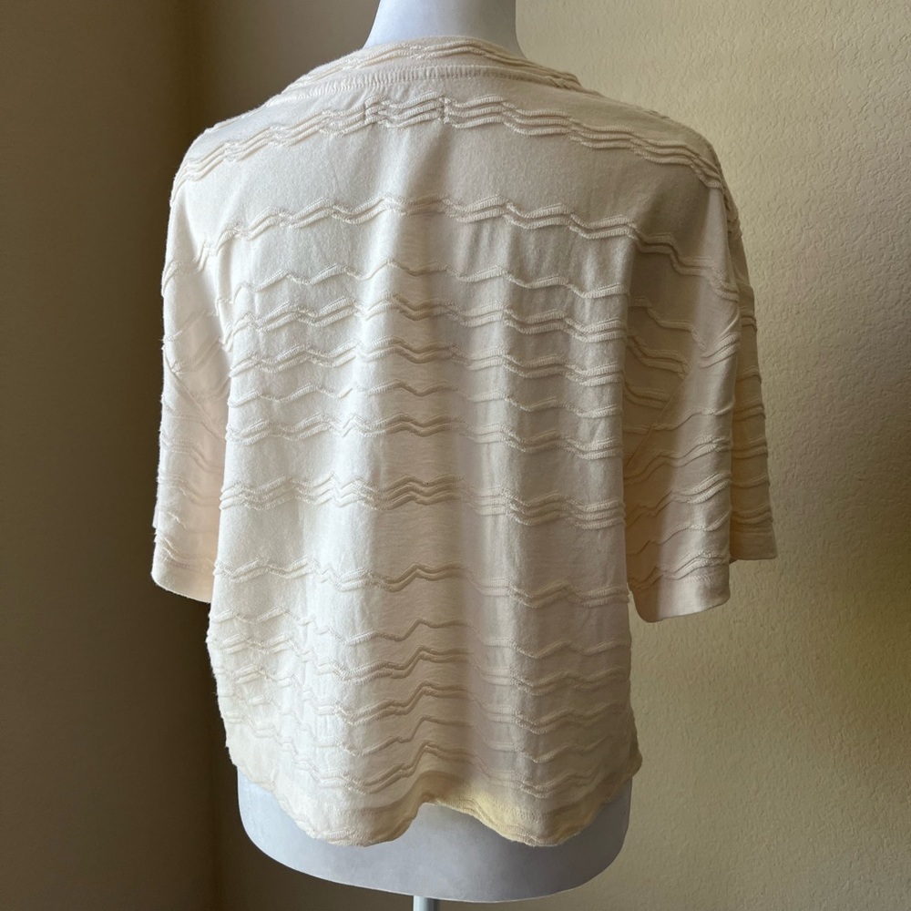 Textured Top - Picture 3 of 3